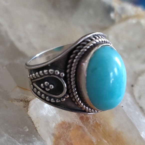 Chalcedony Sterling Silver Ring - Picture 8 of 8